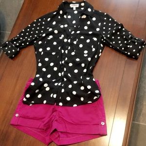 ✨EXPRESS PORTOFINO SHIRT (XS) & FUSHIA SHORTS (4)✨